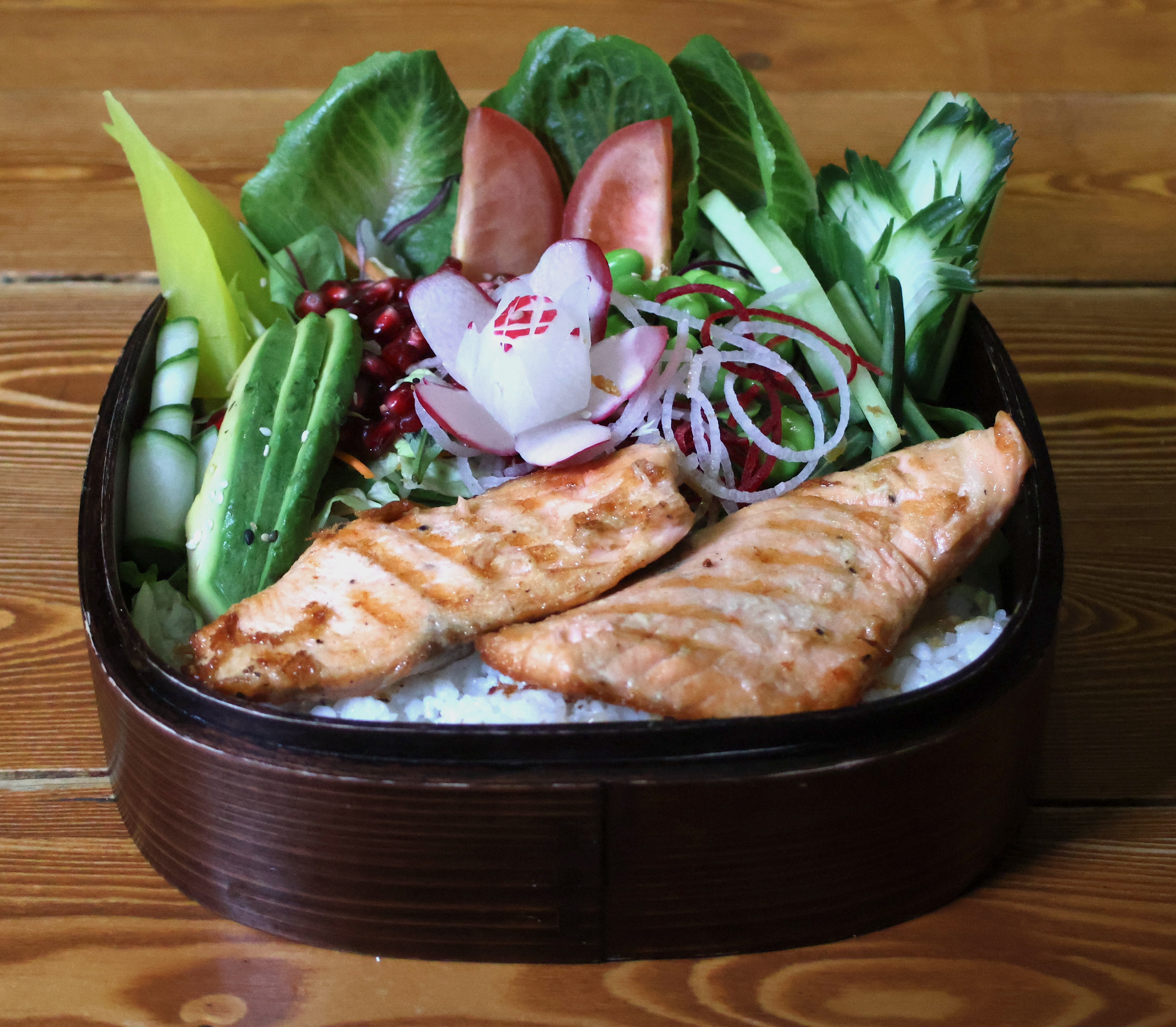 Gegrillter Lachs Bowl