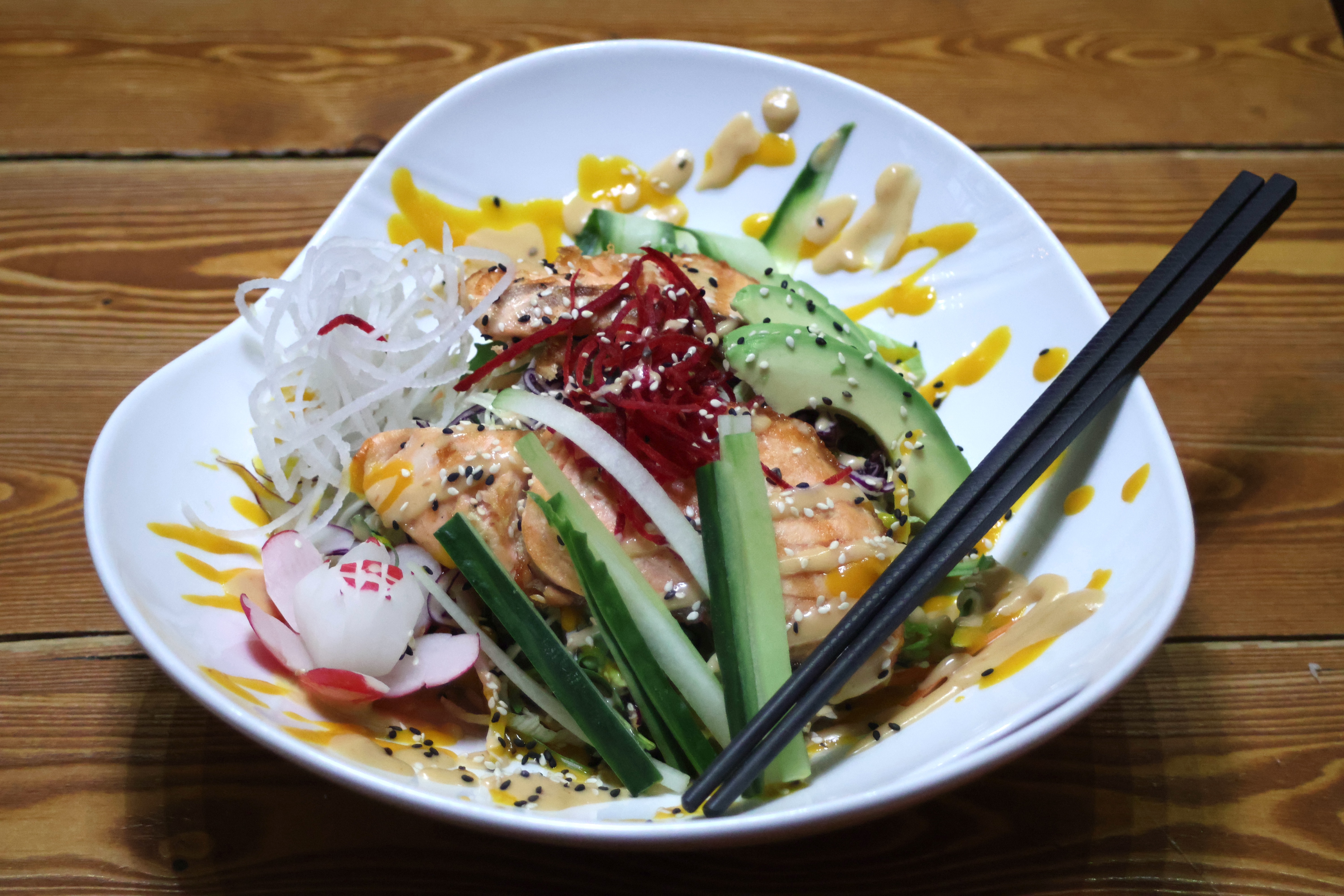 Gegrillter Lachs Salat